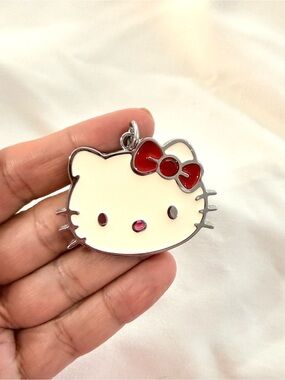 Hello Kitty Red Bow White Face Pendant